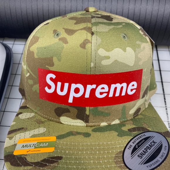 Copy- supreme hat - Picture 3 of 10
